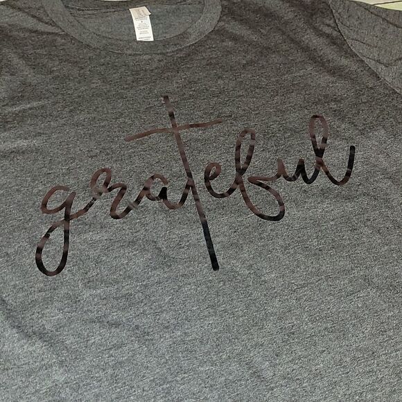 Custom "Grateful" T-Shirt size Medium - Picture 2 of 2